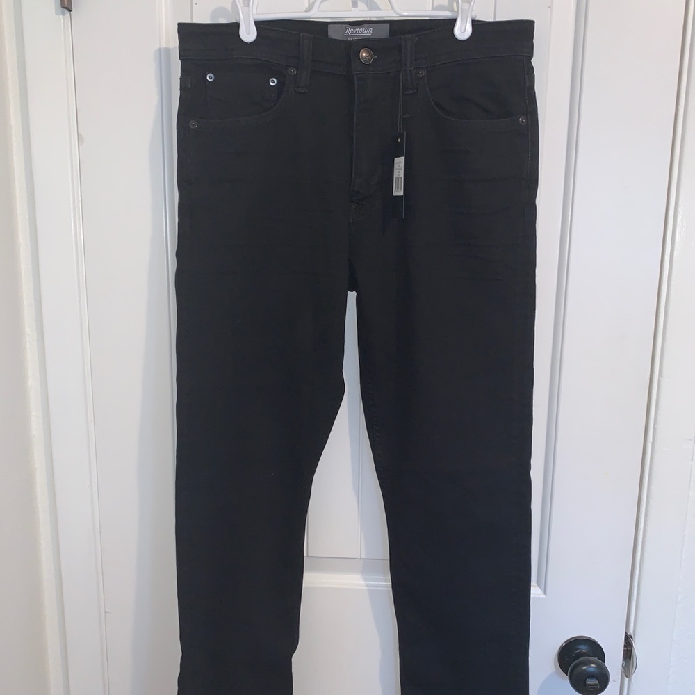 Men’s tapered leg skinny jean